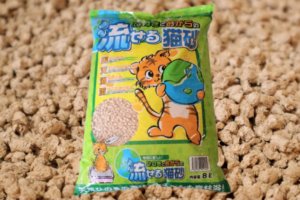 ひのきとおからの流せる猫砂のアイキャッチ画像