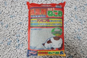 消臭剤から生まれたねこ砂のアイキャッチ画像