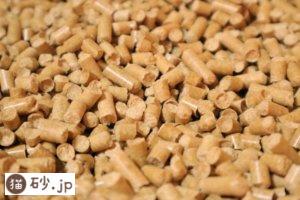 パインのトイレ砂（砂の質感）