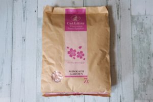 サクラの香りの猫砂のパッケージ表