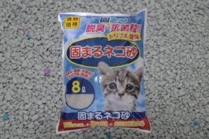 情熱価格 固まるネコ砂