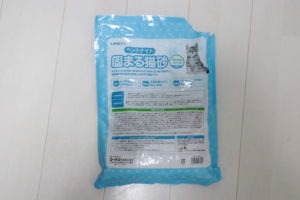 LIFELEXベントナイト固まる猫砂ふんわりソープの香り（パッケージ裏）