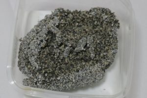 エバークリーンの固まり断面