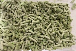 えんどう豆の猫砂-崩れた砂が多い